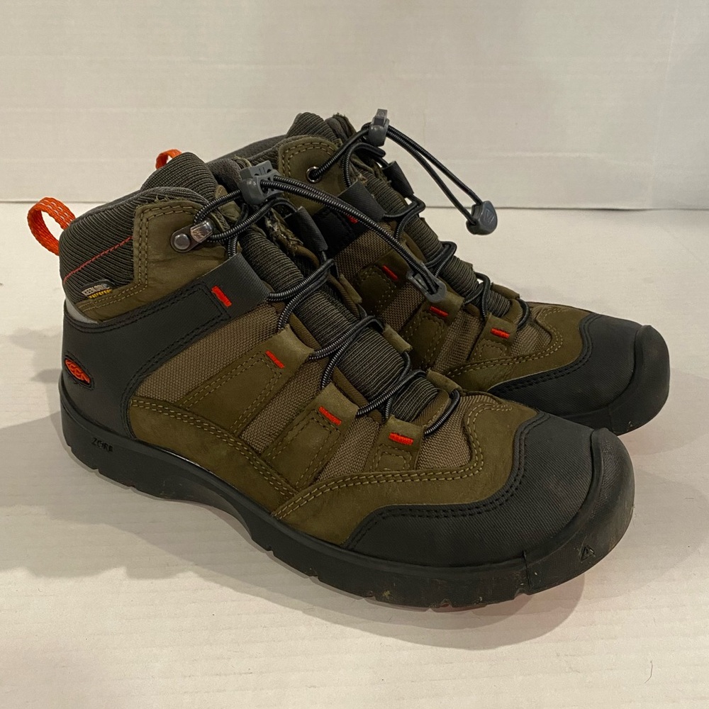 Men’s KEEN Zorb shoes waterproof Dri Waterproof SZ 5